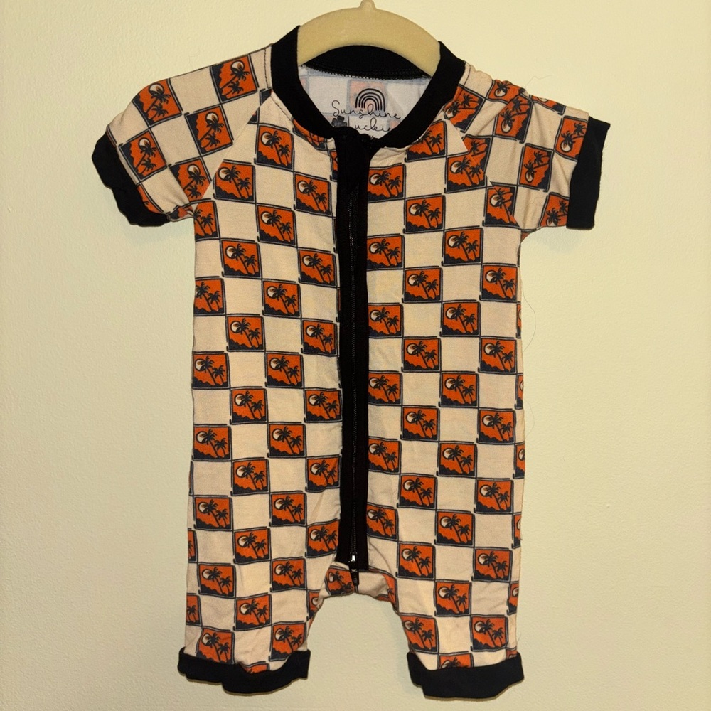 Sunshine Luckies Baby Checkered Double Zip Shortie Onesie, unisex